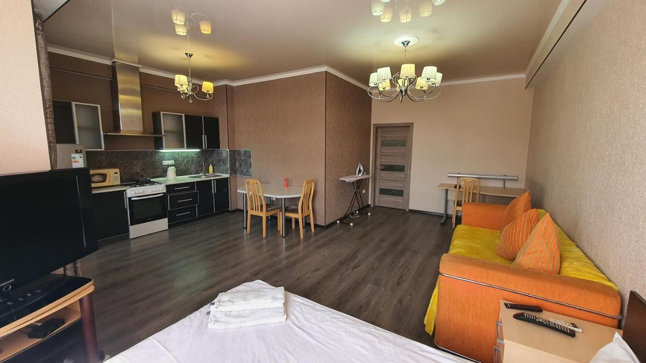 Orange Apartment With Panoramic View Bishkek Exterior foto